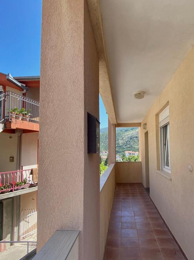 Jovana -- Porodicni Apartmani Igalo Herceg Novi Exterior foto
